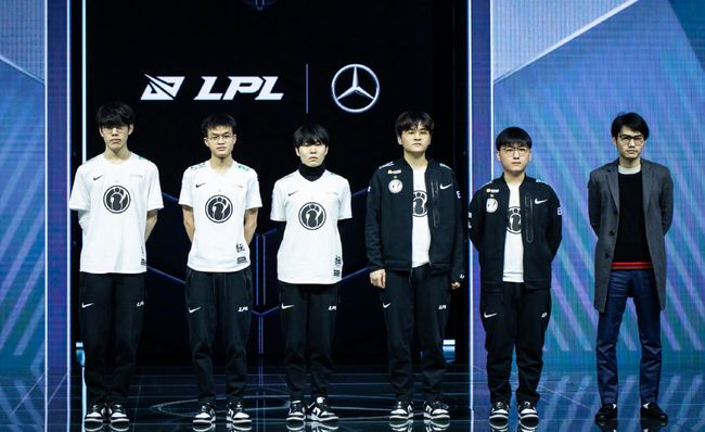 一线队中流 一线队中流