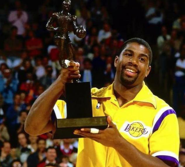 们在争夺各 们在争夺各