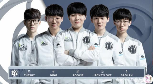 一个不容忽 一个不容忽